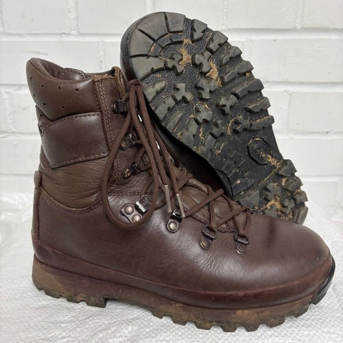 Altberg boots size 8 medium - altberg,